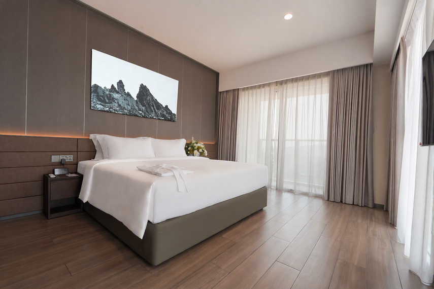 One-Bedroom Suite Plus